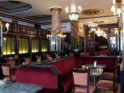 Restaurangen av Astoria Hotell City Center Budapest - Det mest eleganta hotellet i Budapest