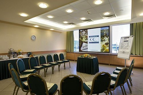 Hotel Arena - Konferensrum i Budapest med de modernsta röt-, ljus- und konferensteknik