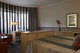 Andrassy Hotell Budapest - hotellets elegant, romantisk hotellrum vid Andrassy väg